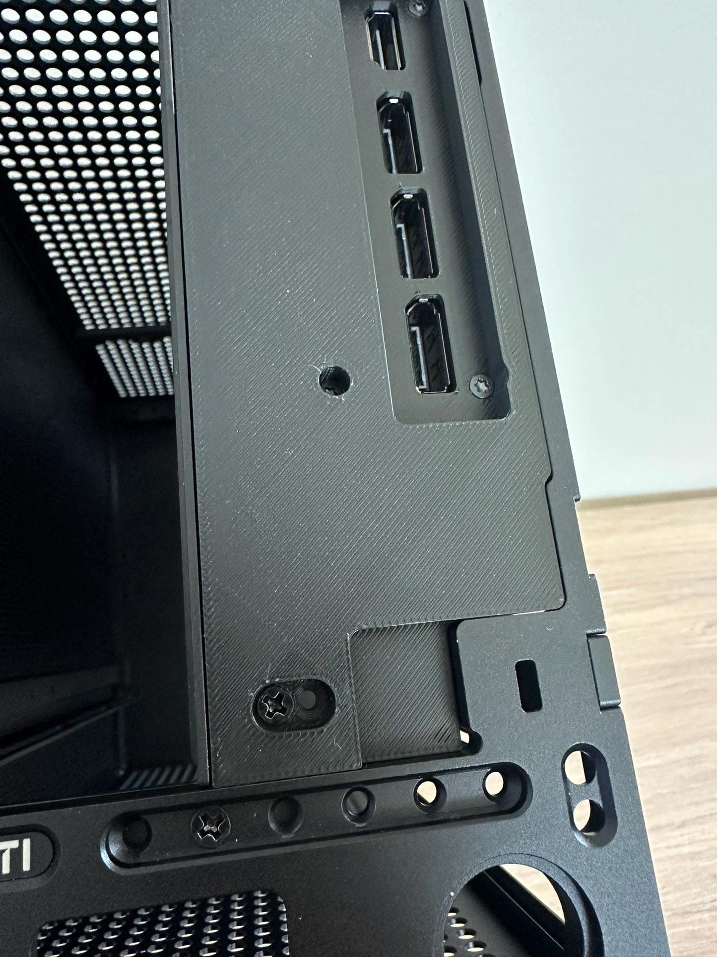 Reverse Airflow Adapter for Formd T1 case for Nvidia RTX 5080 and RTX 5090 - Flipped Travel Kit